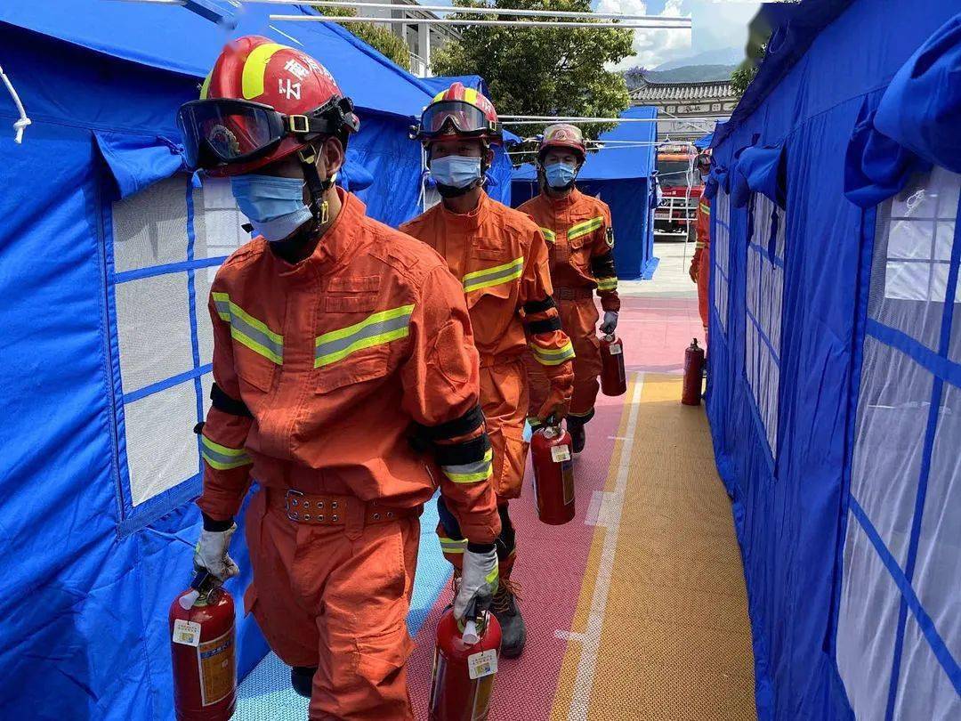 四川今日地震最新图片,四川今日地震最新图片，灾难无情，人间有爱